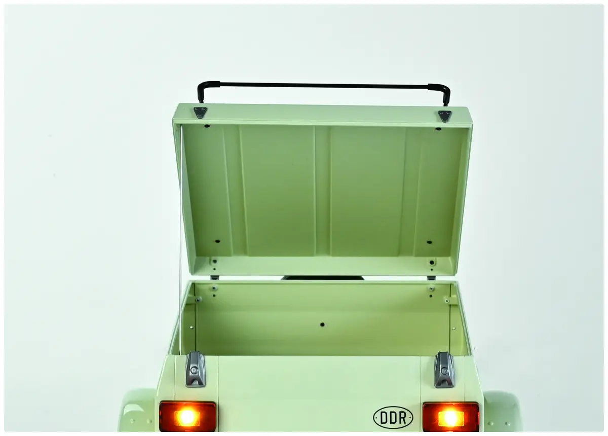 Funktoinsfähiger Trabant Anhänger