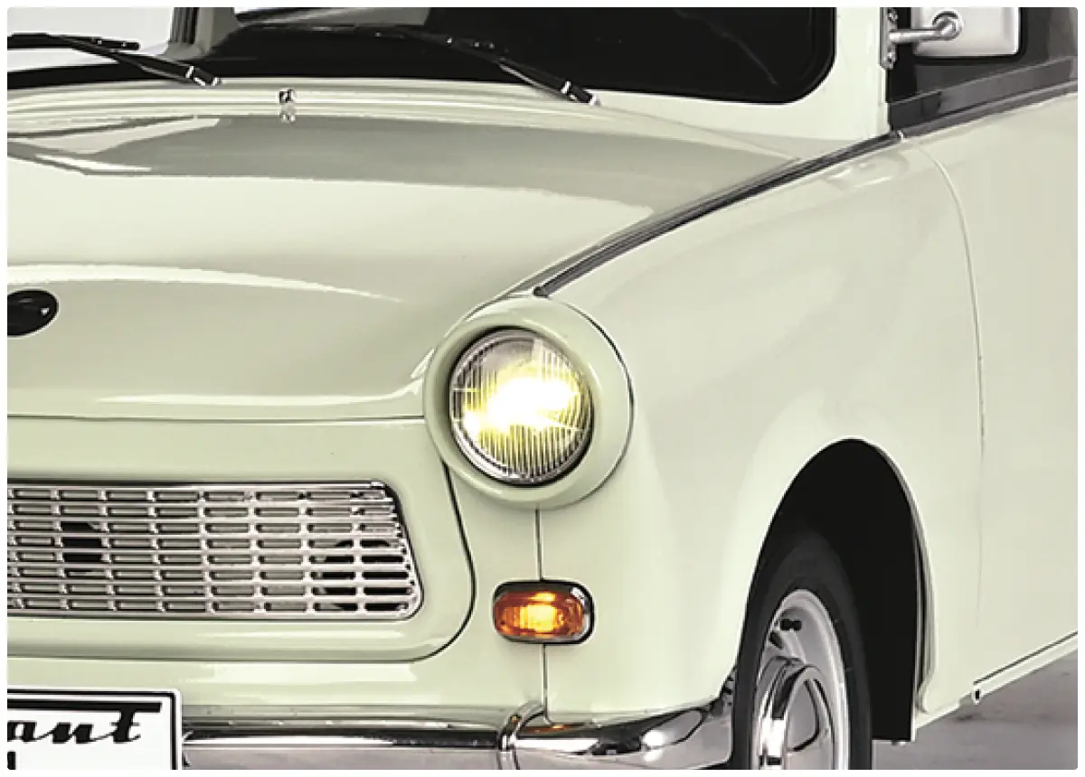 Trabant Scheinwerfer und Bremslichter