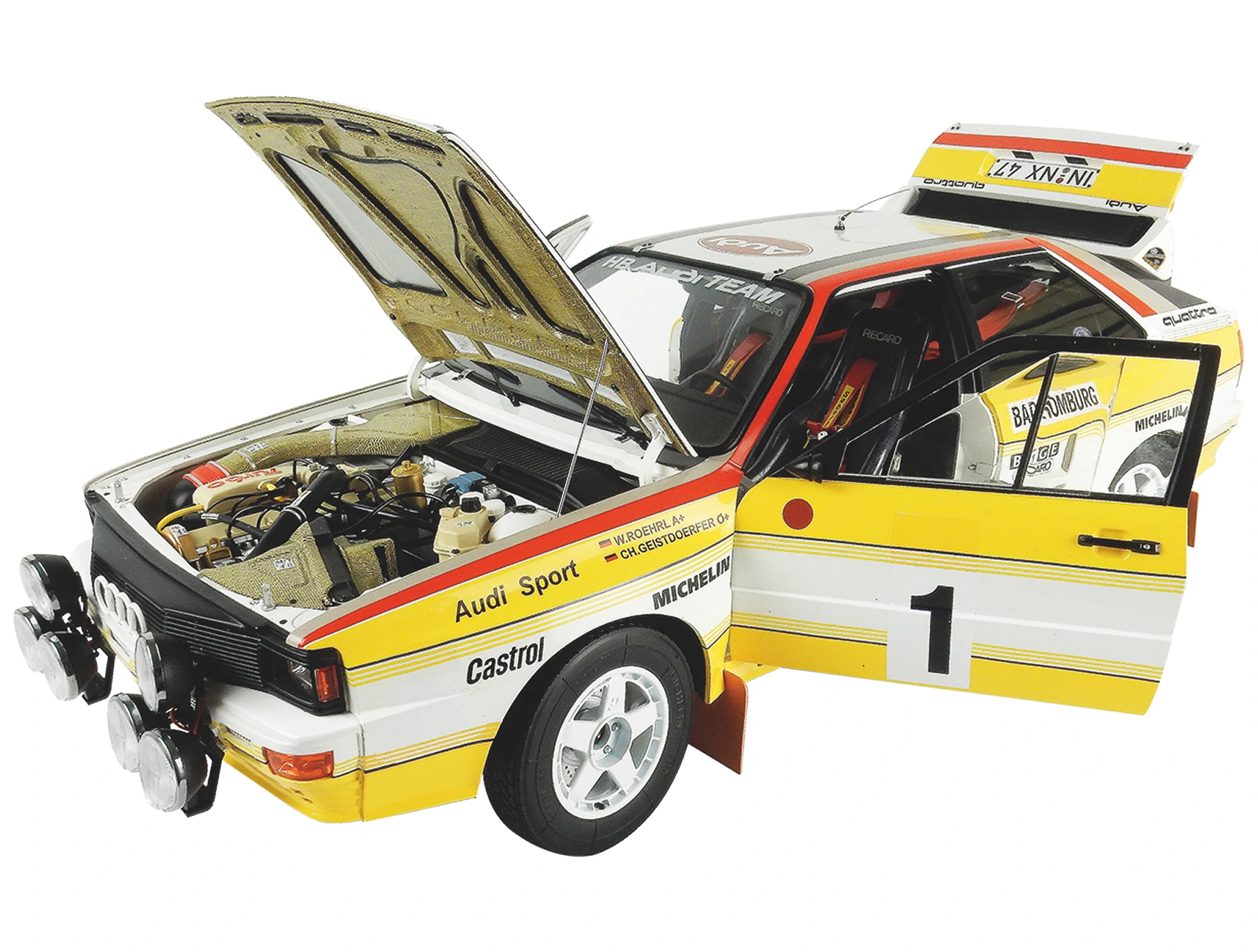 Türen, Fronthaube und Kofferraum lassen sich öffnen